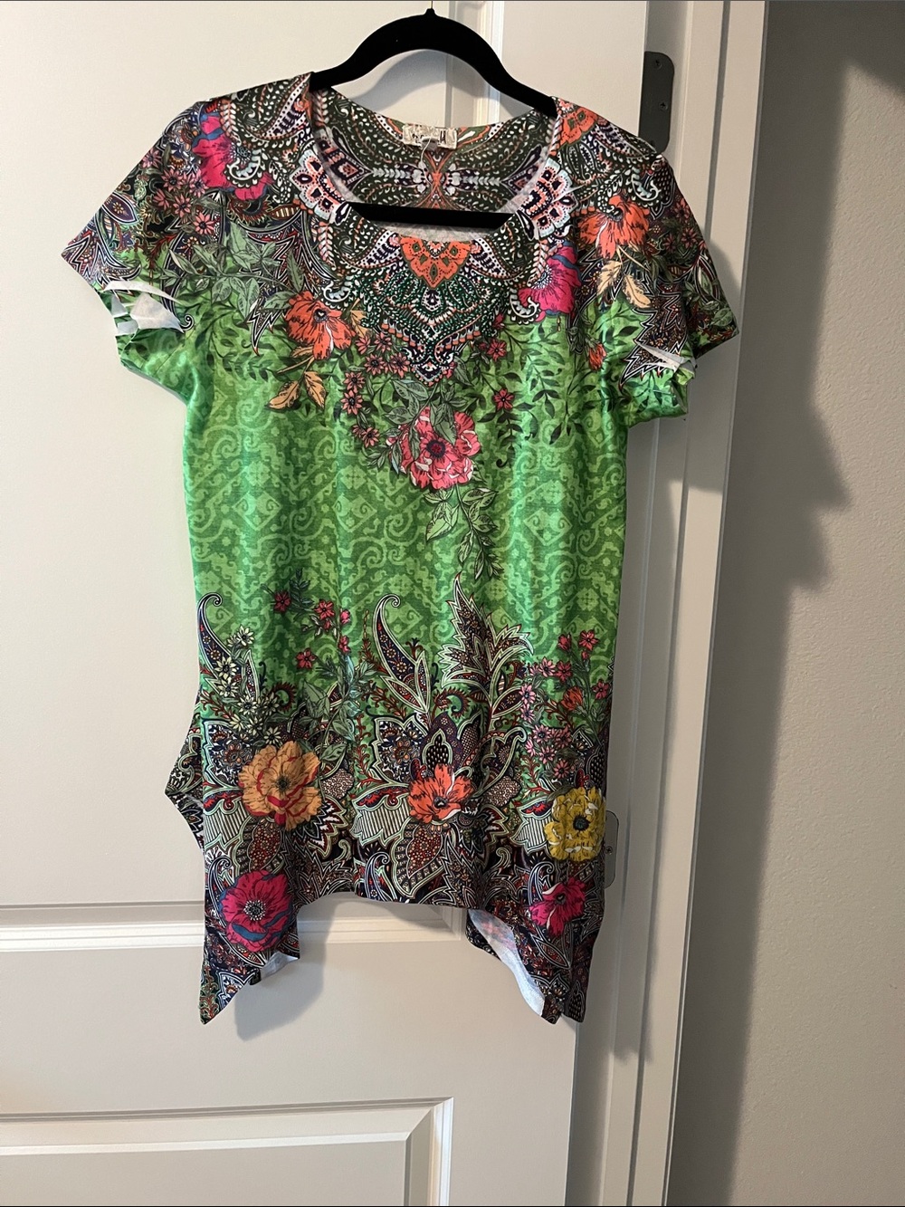ONE WORLD Lime Green Floral Paisley Short Sleeve Top